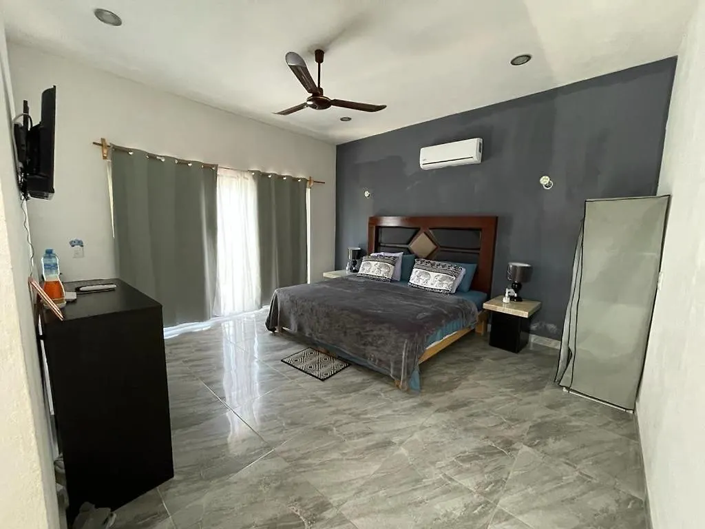Casa De Los Elefantes Apartment Isla Mujeres Mexico