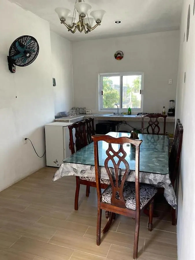 Casa De Los Elefantes Apartment Isla Mujeres